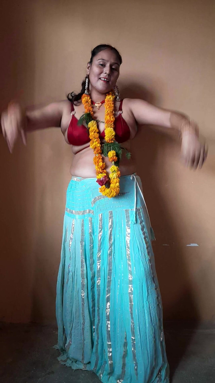 Puja555: ホットダンス