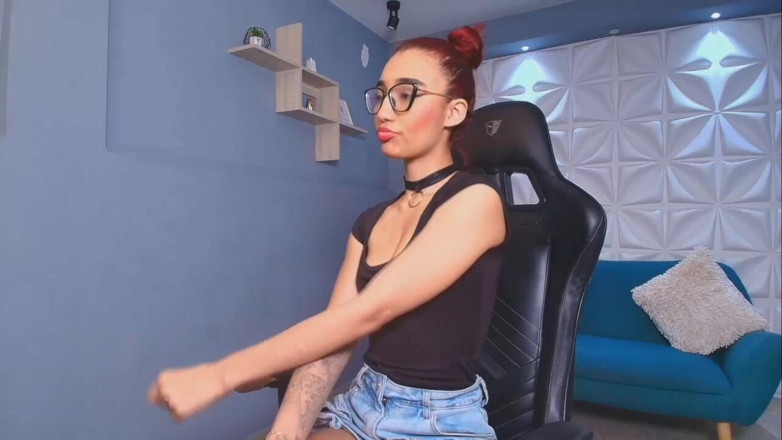 Lia Wood: Do You Like My Tits? Write to Me and Fuck...