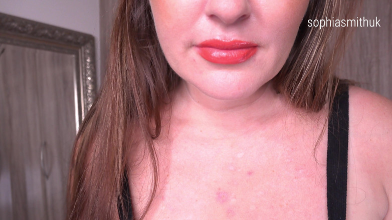 SophiaSmithUK: Lebih banyak celana dalam untuk mulut banci selingkuhmu