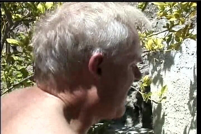 Lovers Of Vintage: 애인과 애널 섹스를 즐기는 화려한 금발 밀프