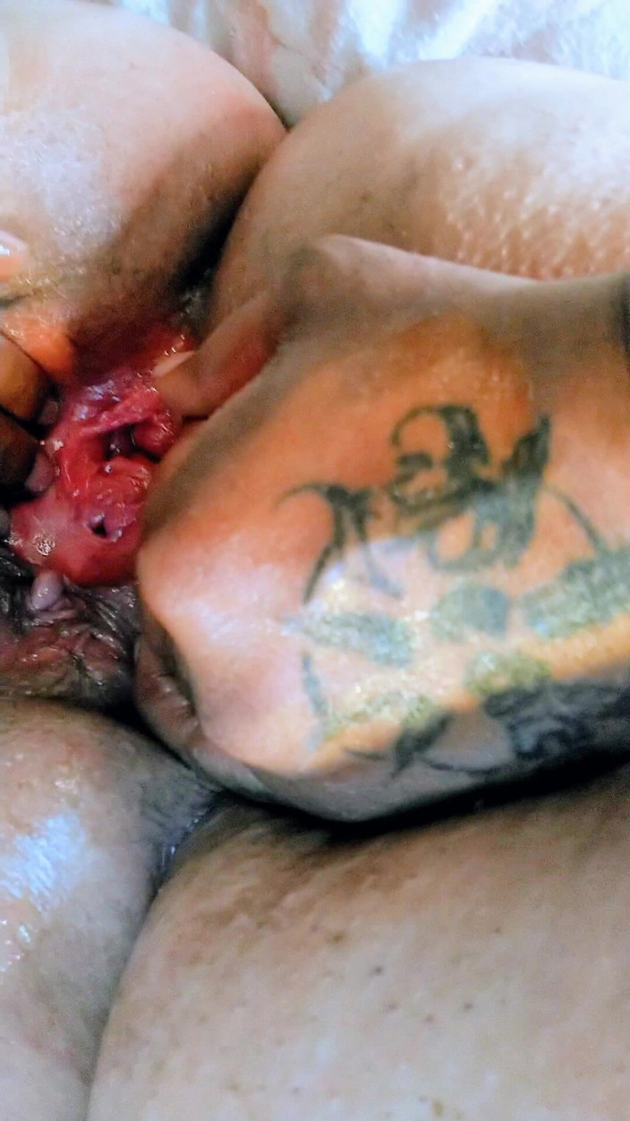 Kimmywetwet: Fuckpig Fisting