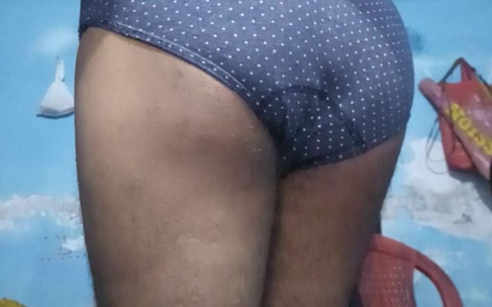 Lustyizlife: Napalona Crossdresser Femboy z stulejką Dick Szarpanie i Głaskanie aż...
