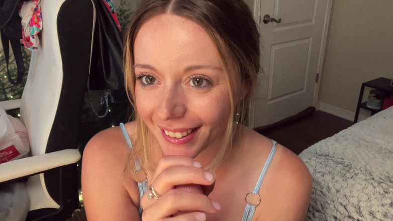 Nadia Foxx: Tryon Haul With Cum Swallow
