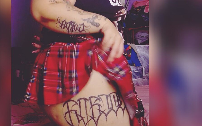 Alicia Guerra: BBW Punk