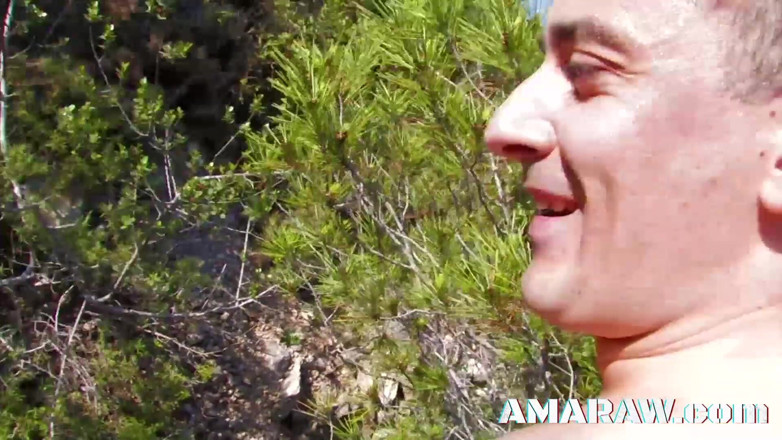 Amaraw: Šukání brunetky Alyssa Wild zezadu surové