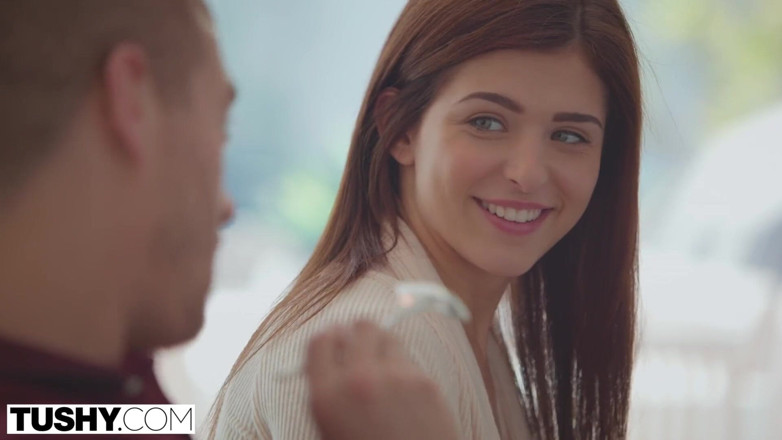 Tushy: First anal for step sister Leah Gotti