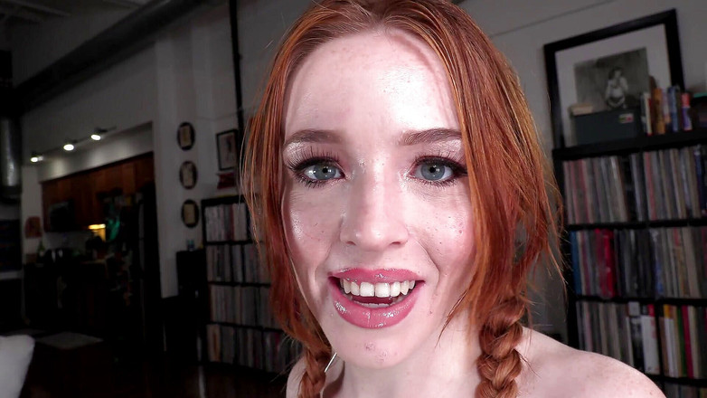 Mano Job: Ginger Stripper Madi Collins în Micul nostru secret!