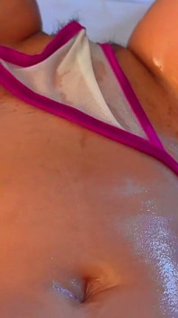 Masturbare solo super senzuală cu vibratorul meu - ejaculez tare pentru tine, dragoste