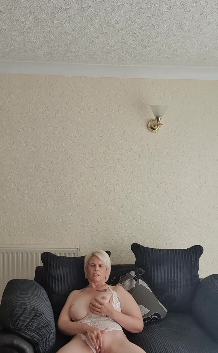 SkylerSquirt: 快乐的星期二所有