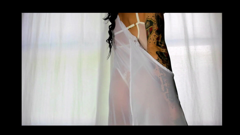 Miss Morticia: Angelic Mind Fuck
