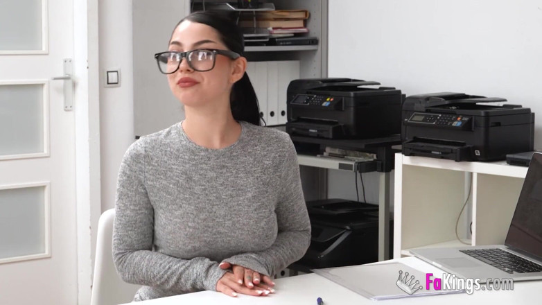 FAKings: Porn Star Test. Aspiring Actor Auditions with Roma Amor on...