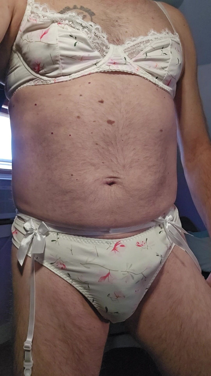 Fantasies in Lingerie: Spaß in meinem weißen bh und höschen