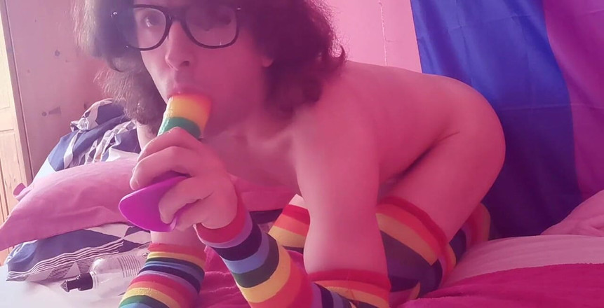 Rainbow Femboy: Götten ağza herhangi bir hayran