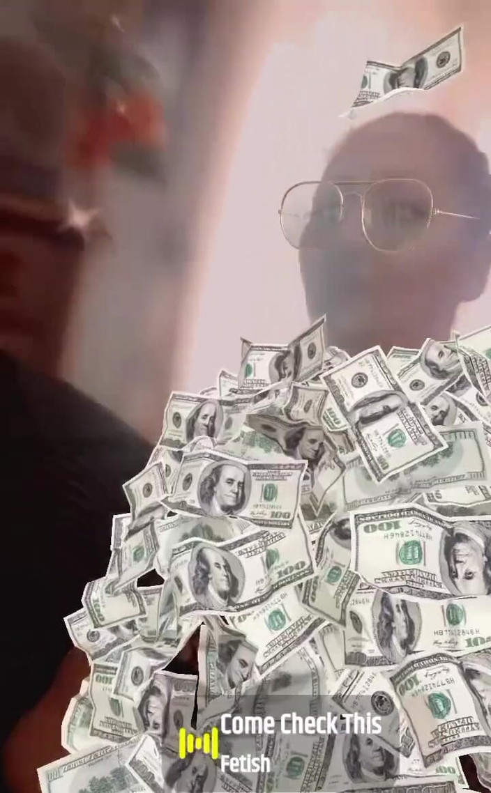 Dominatrix Redsonyja: 歌詞の意味: 私の友人やファンはどこにいますか、あなたが私をどれだけ愛しているかを見せてください。