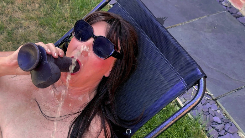 ithastopeefun: Dildo Fucking and Pissing - Ithastopeefun