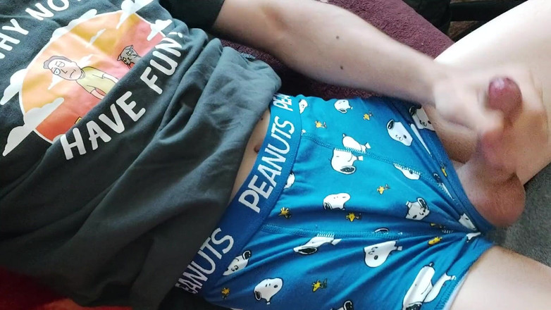 The college boy: Dospívající chlapec se snaží uvolnit po vysoké škole a je orgasmus...