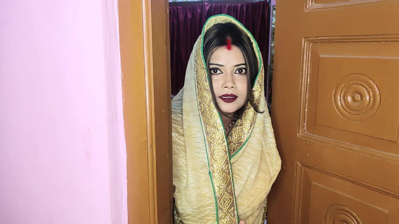 Horny Rose: Vermieter fickt frisch verheiratetes bhabi zur miete