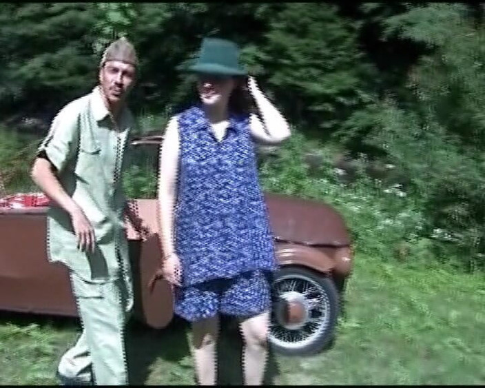 German's Old Chicks: ドイツ出身の女性がこのアマチュアで屋外で犯された