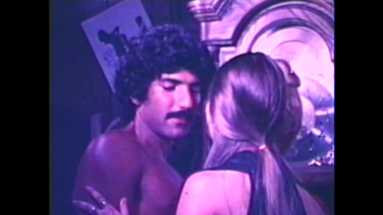 Vintage Megastore Full hd: Intensive Dreierbeziehung