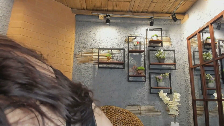 Adhara Hamilton: ¿qué Tal Si Vienes Y Me Follas En Mi Casa...