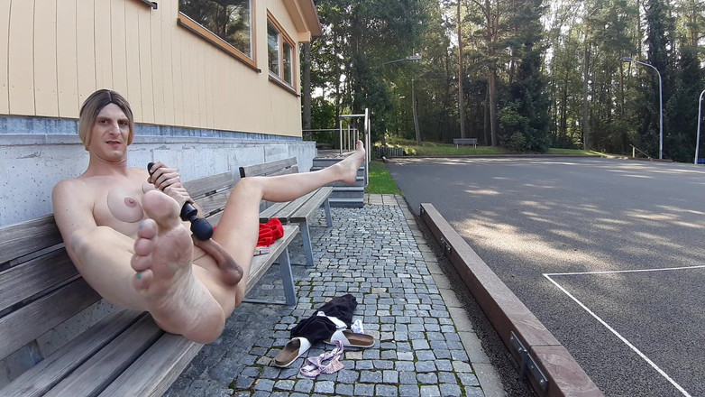 sweetfeet29: Cumshot -