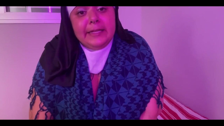 Mary Jhuana: Călugăriță obraznică care ejaculează în ascundere - Mary Jhuana