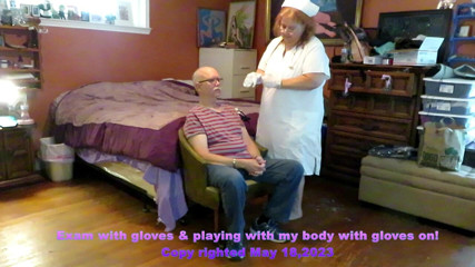 BBW nurse Vicki adventures with friends: Hemşire Vicki yeni bir evde hastayı muayene ediyor ve daha...