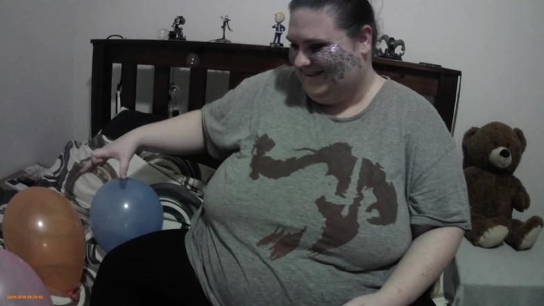 LaLaDelilah: BBW balloon pop