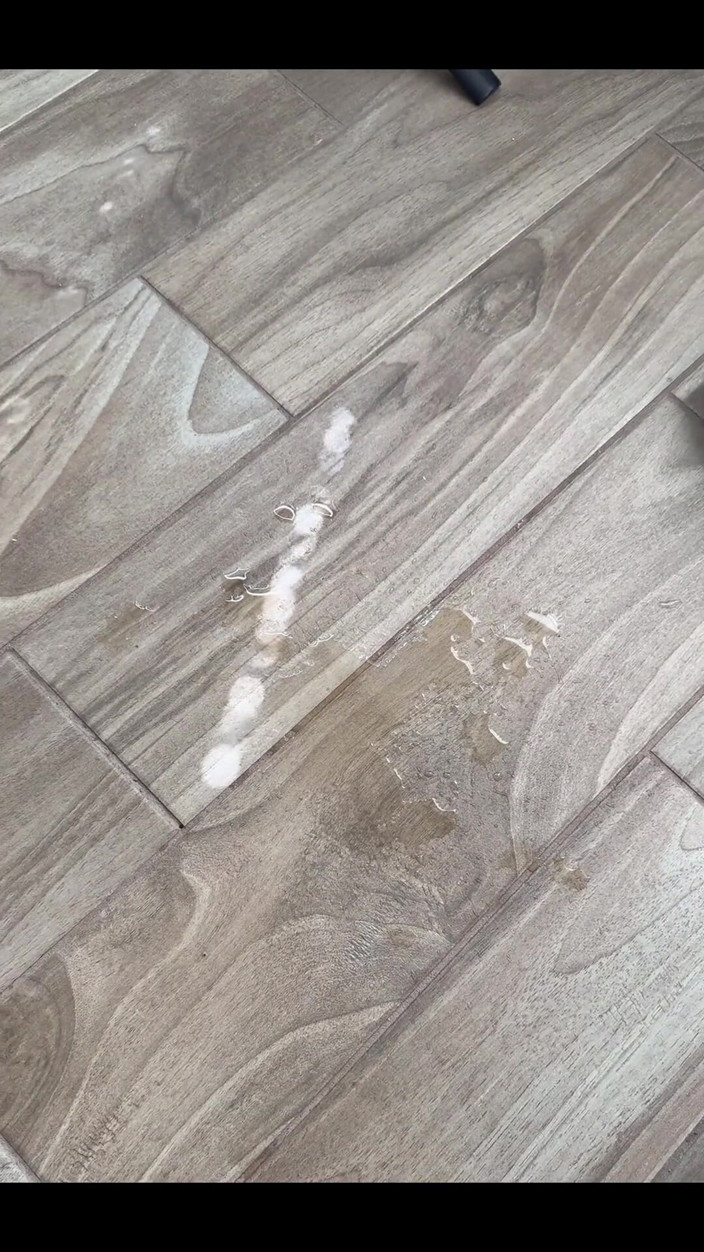 Tiffstreatsxoxo: Peeing in a Mini Starbucks Cup, and Making a Mess!!