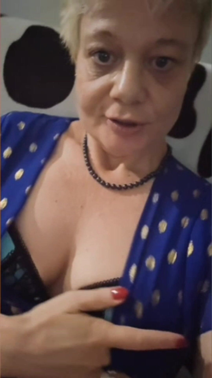 Sofy13: Compilazione Di Una MILF Sgualdrina Che Si Riempie Di Cazzo...
