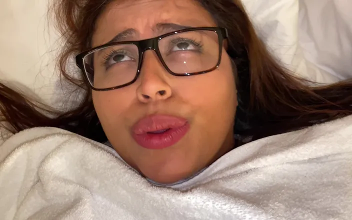 Mamicolombiana: Don't Fuck a Sex Doll if You Can Fuck a...