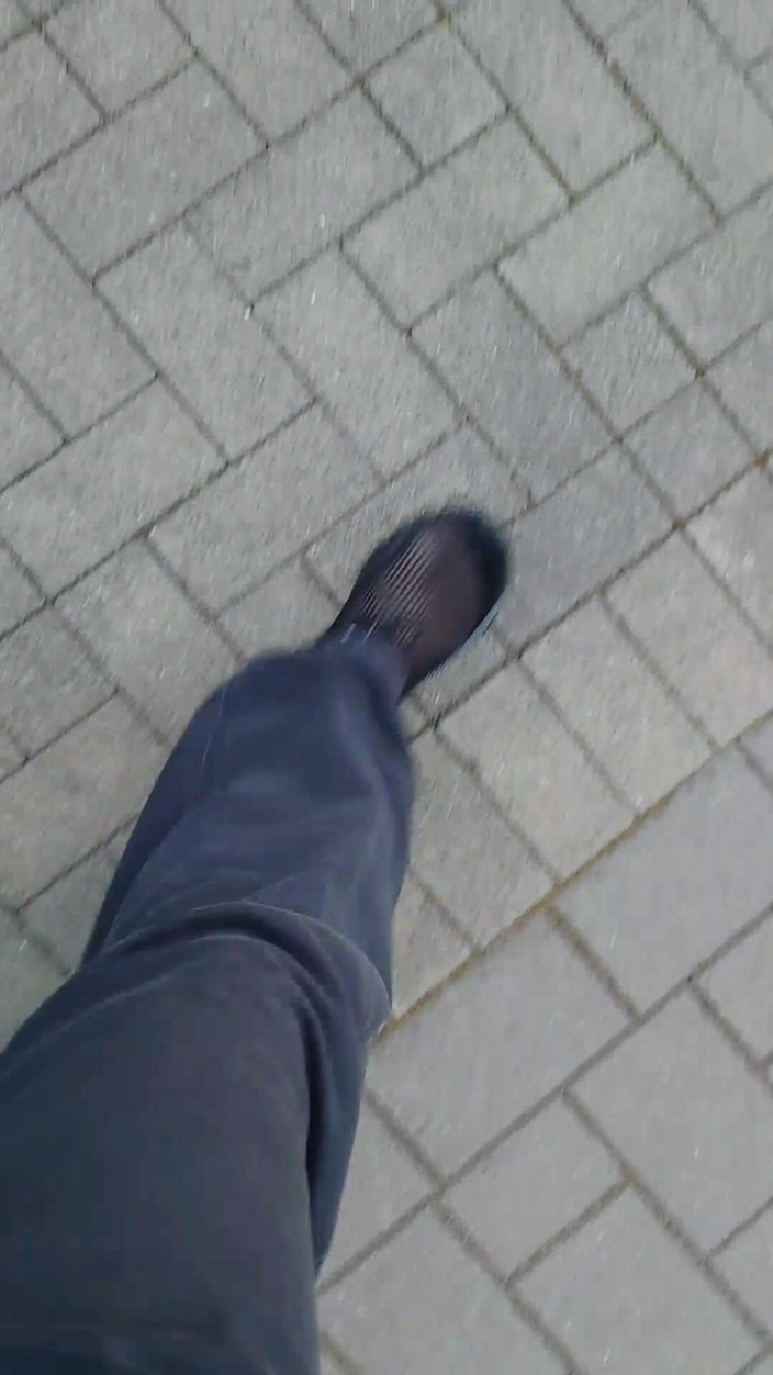 Carmen_Nylonjunge: Meine Besonderen Schuhe Beim Einkaufen