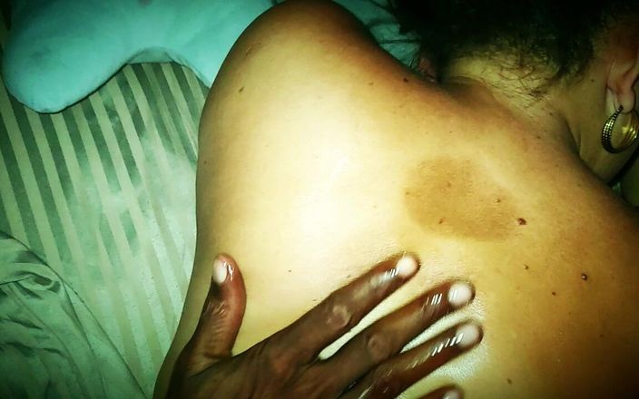 Pablo N3Grobar: Midget Hot Oil Massage N Throat