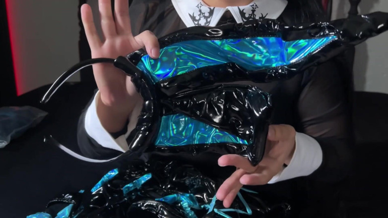 Astarioth: Unboxing | Mi Mejor Fan Me Regalo Un Super Cosplay De...