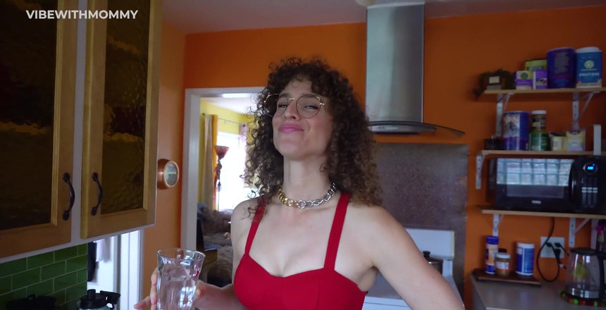 VibeWithMommy: Židovská MILFka je ošukaná mým klukem z UK JOI! This...