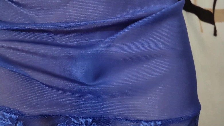 Wifeee: Desi macecha Suman je nahá na posteli před svým nevlastním...