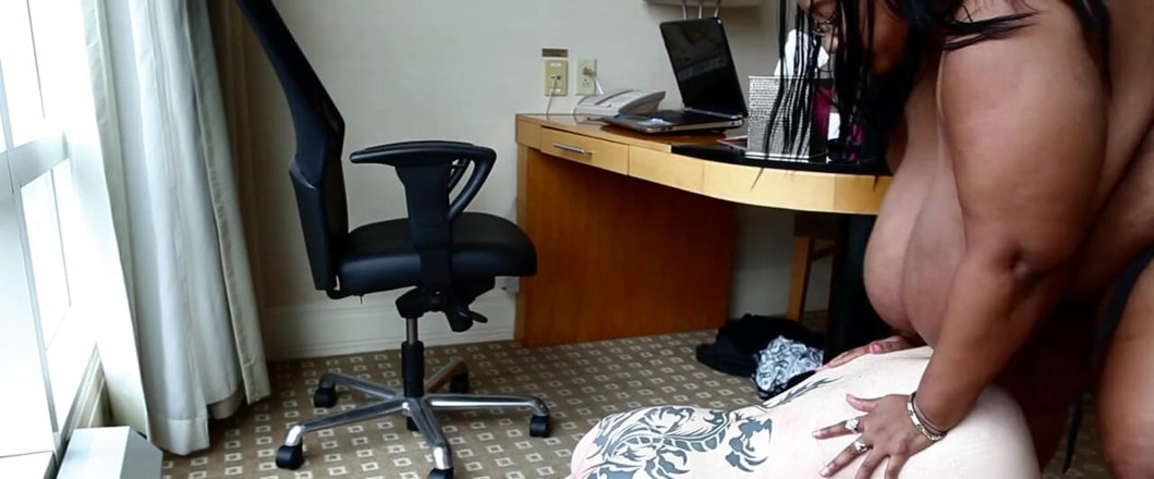 AD4X: A Fat Woman Sodomises Me HD