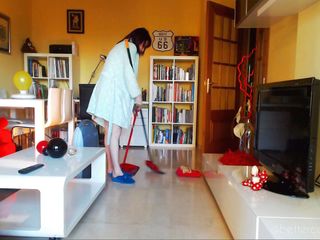 Angieholics Braingasms: Housecleaning in my colourful winter pijama, my slippers and my...