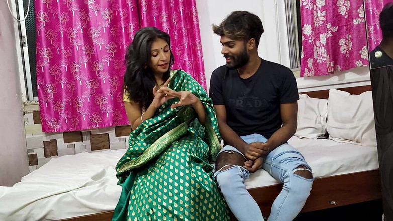 Xtramood: 单身派对和 masti 与女孩 freind，重口味性爱