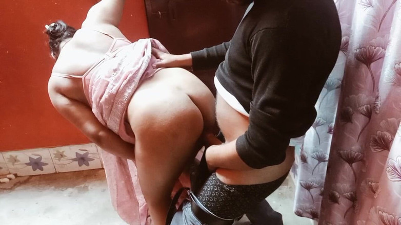 Manjushukla: Bhabhi India yang sangat cantik telah mengisap.