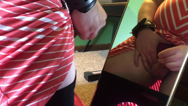 Plugged Data Pup: Sissy fucks herself hard in the mirror