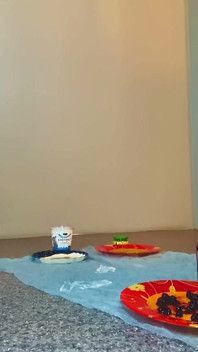 Food Foot Play