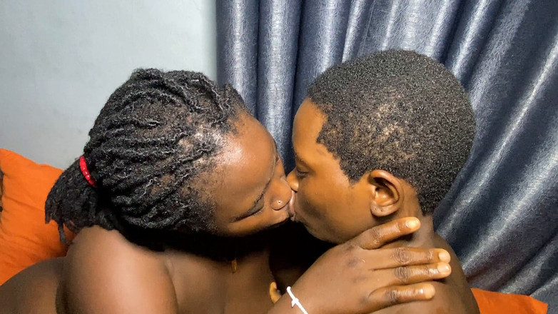 African Beauties: Горячие черные шлюшки делают лесбийские вещи