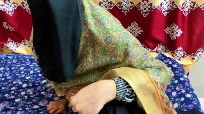 Bdsex24: Cewek seksi dengan memek dientot gaya doggy habis-habisan