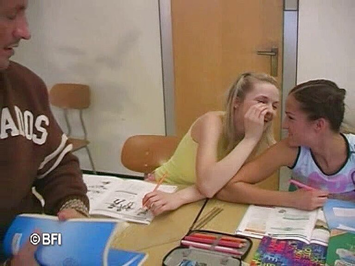 Tight sweet and irrestible sweet teen pussy: 대학 십대 15 DVD