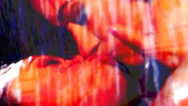 Wet and Wild Lesbians: Taylor Vixen quyến rũ bạn mình trong một trải nghiệm...