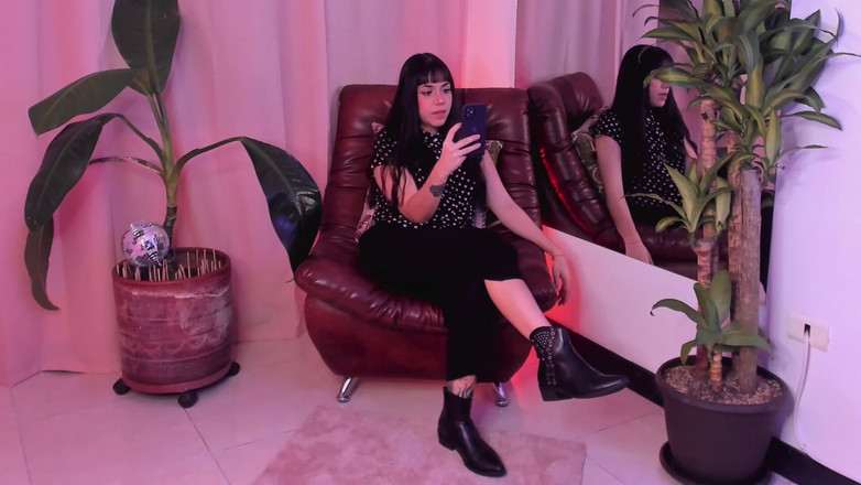 CoralTrip: Pengasuh jalang dengan Kejutan Saksama Sains