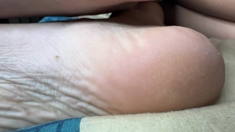 Skinny_lady69: Adoration des pieds, gros plan