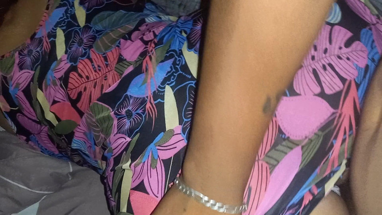 E-Alfa: La puttana con un vestito mi dà il culo facile