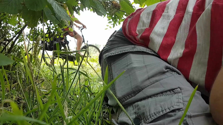 Double-Dutchies: 公共巡游 - 吮吸它让每个人都看到